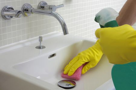 Soda ve Karbonatla Banyo Nasıl Temizlenir